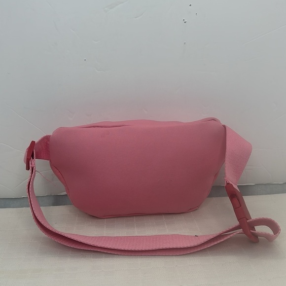 Marc Jacobs Pink Perfect Pride Fanny Pack Bag - Picture 2 of 10
